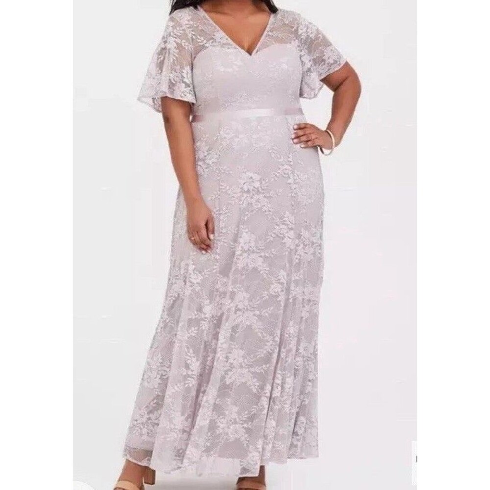 NWT Torrid Special Occasion Grey Lavender Lace Maxi Gown Dress Plus Size 24 MOB